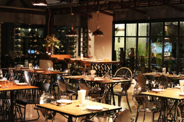 Supanniga Restaurant - At Sukhumvit