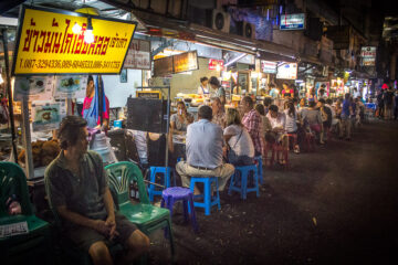 Street Food on Sukhumvit Soi 38 - At Sukhumvit