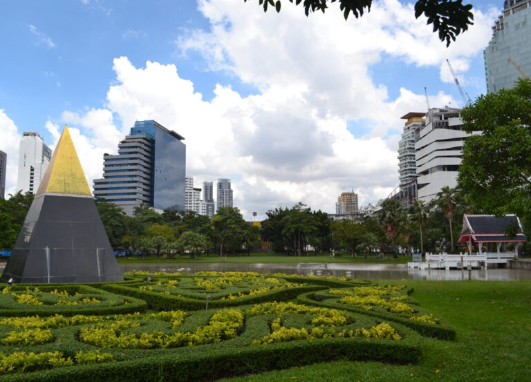 Benchasiri Park - At Sukhumvit