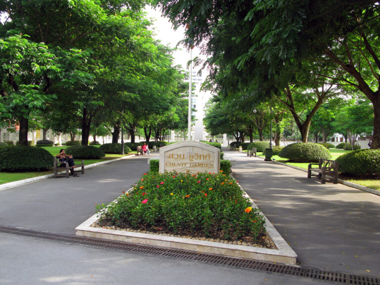 Chuvit Garden - At Sukhumvit