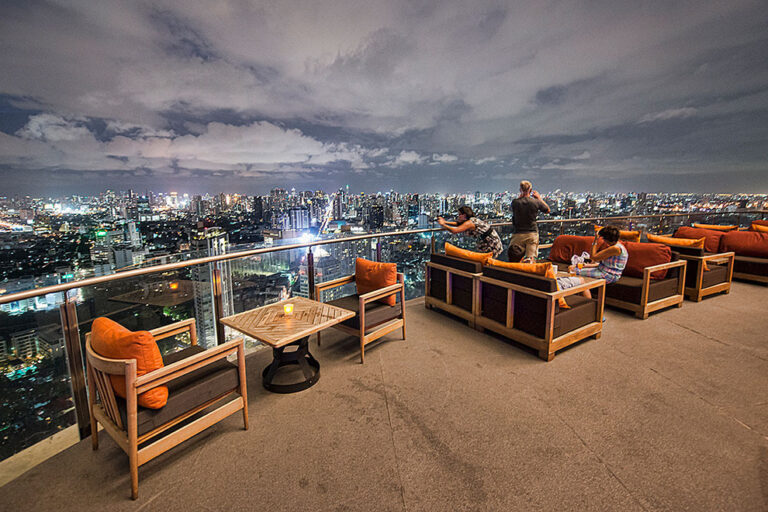 Zeppelin rooftop bar and restaurant- At Sukhumvit